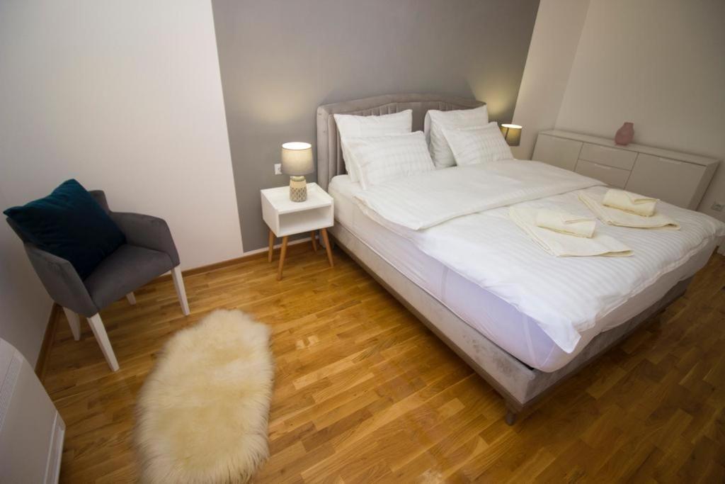 Apartment Divine โมสตาร์ ภายนอก รูปภาพ
